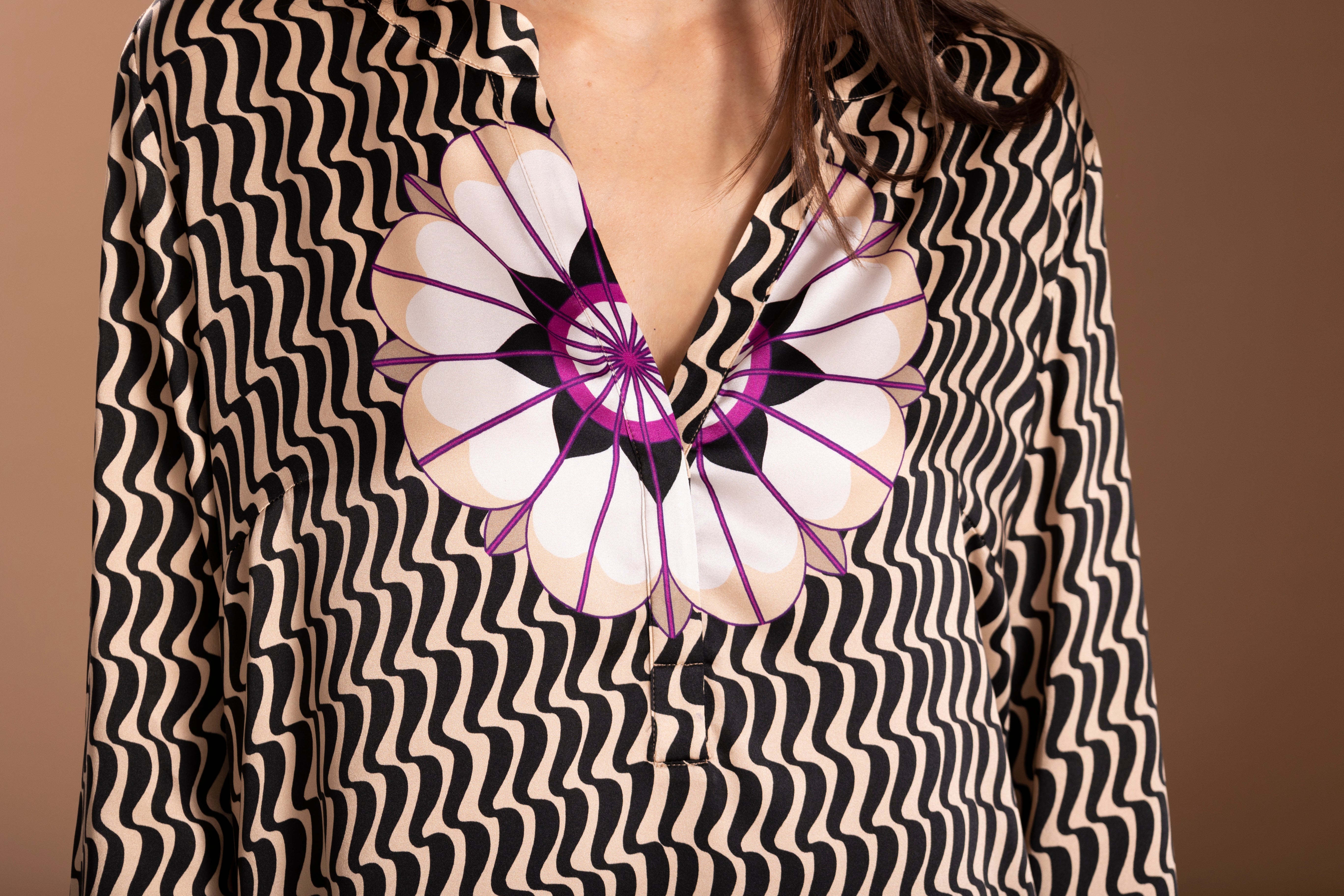 Tunikakleid - Ornamentenprint - cappuccino