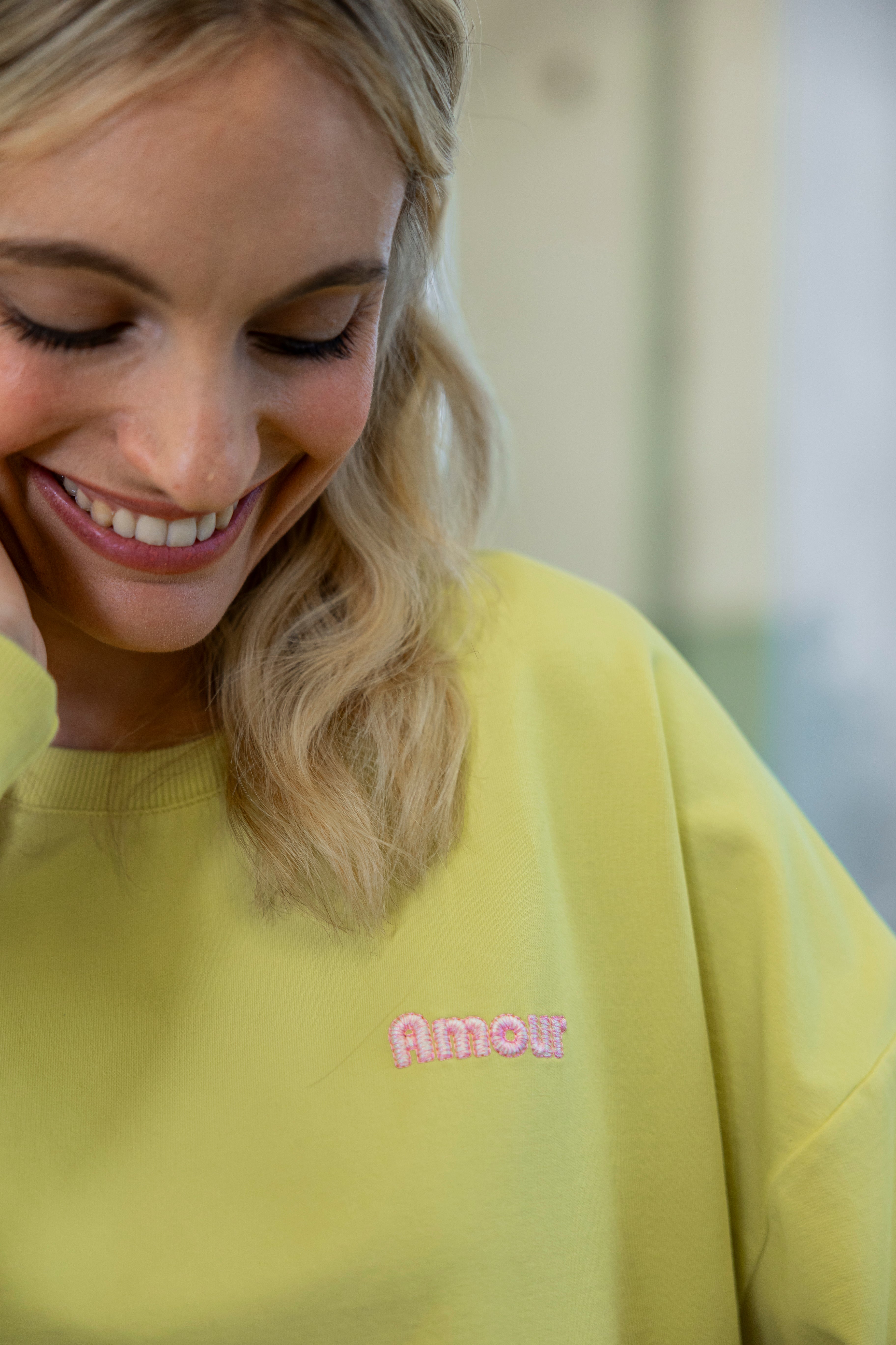 kastiges, kurzes Sweatshirt limoncello
