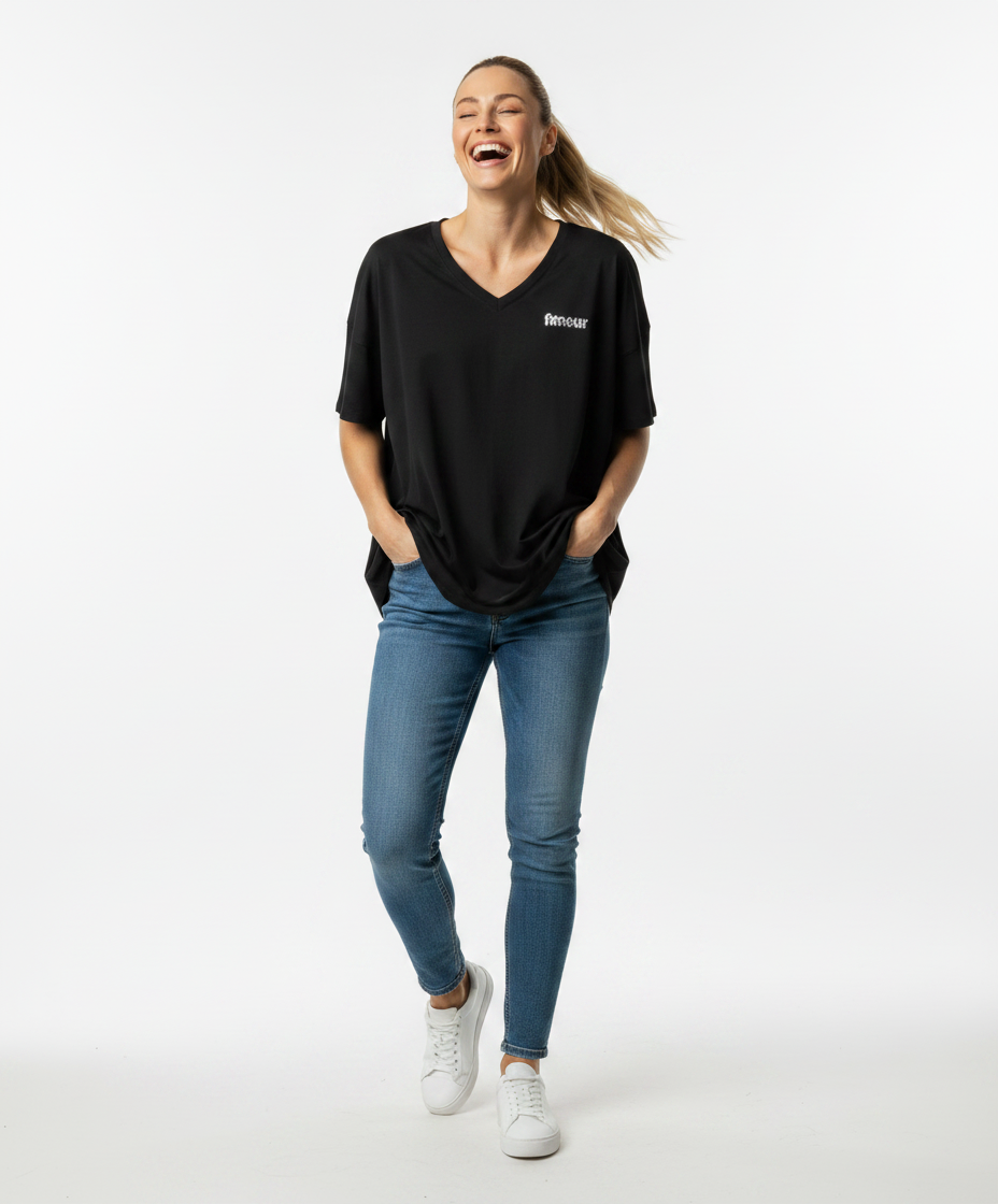 weites T-Shirt Kurzarm mit Amourstickerei black