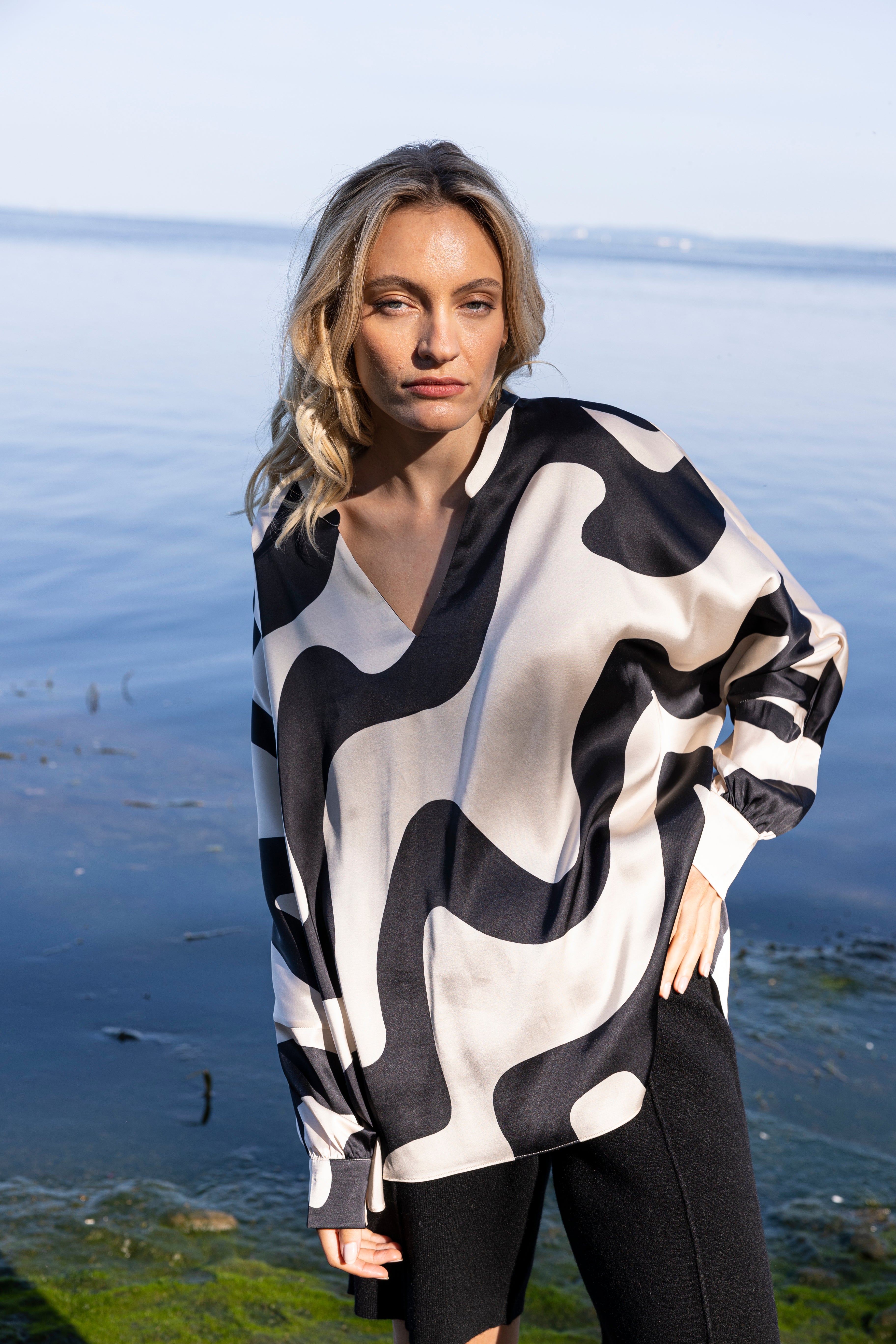 Viskoseblusenshirt - Wellenprint