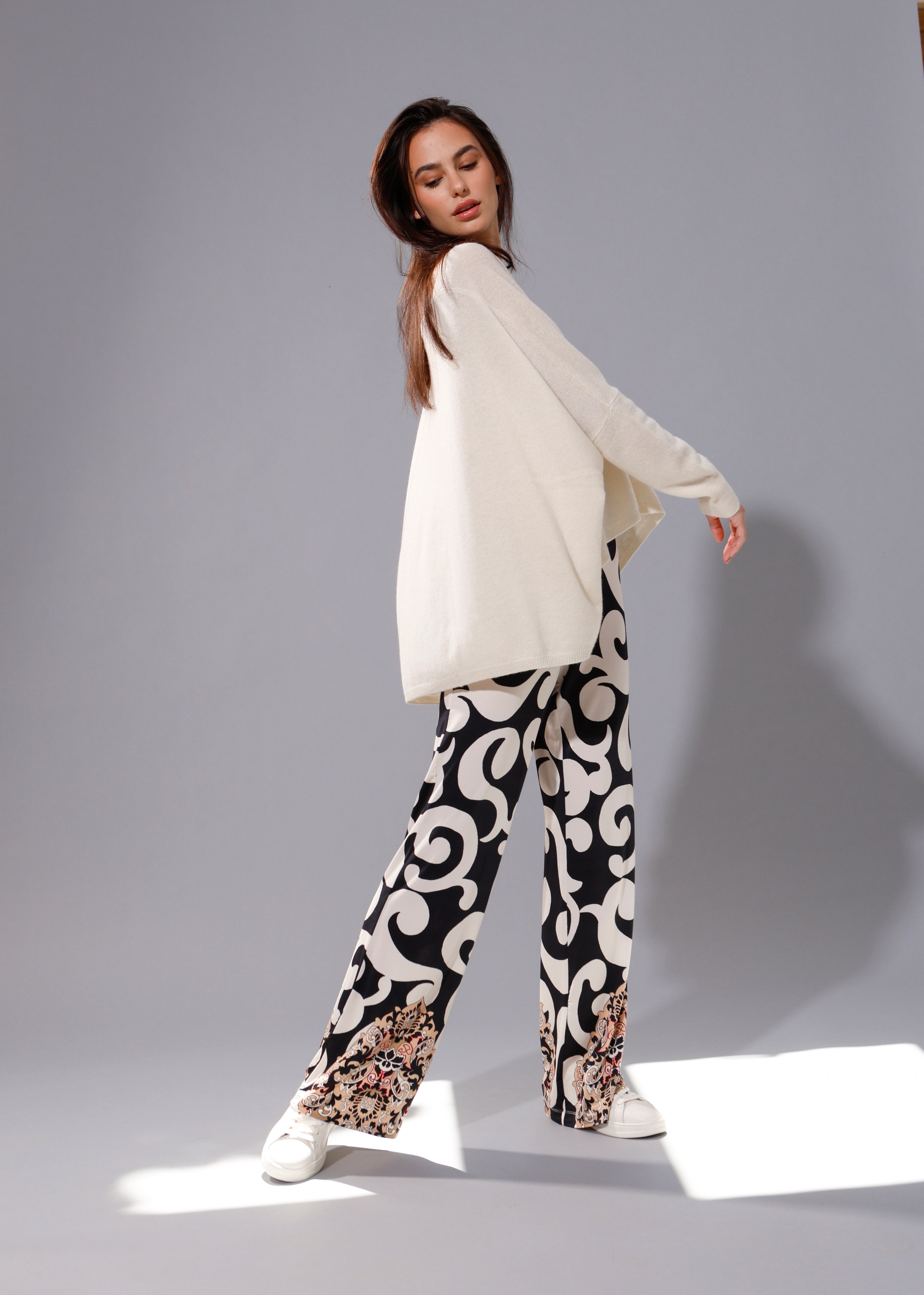 Edle Viscosehose aus Jersey mit platziertem Ornament - coco