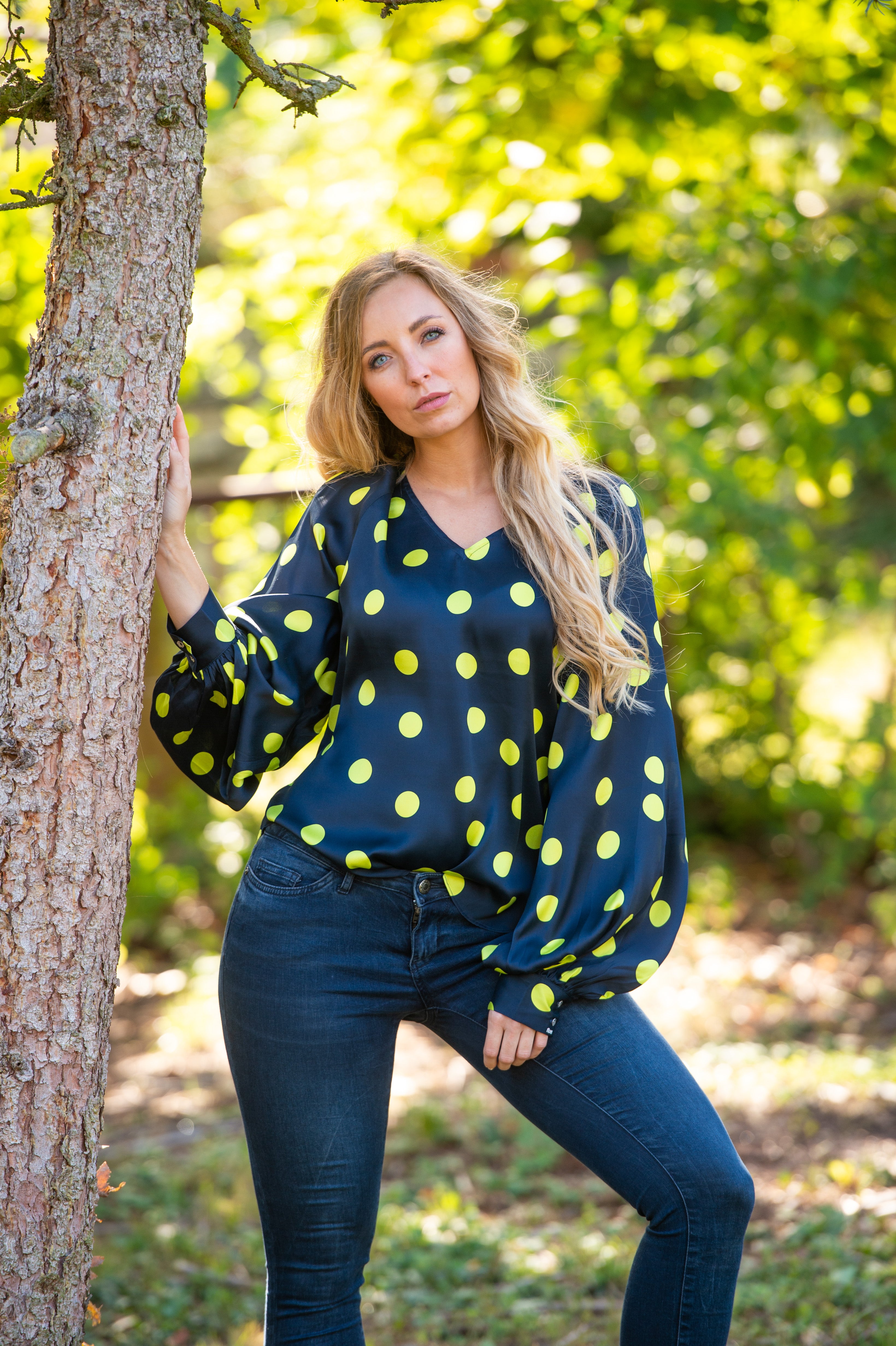 Seidenshirt - Punkteprint mariner